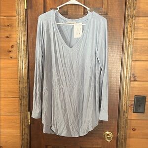 Zenana Outfitters Light Blue Long Sleeve Top